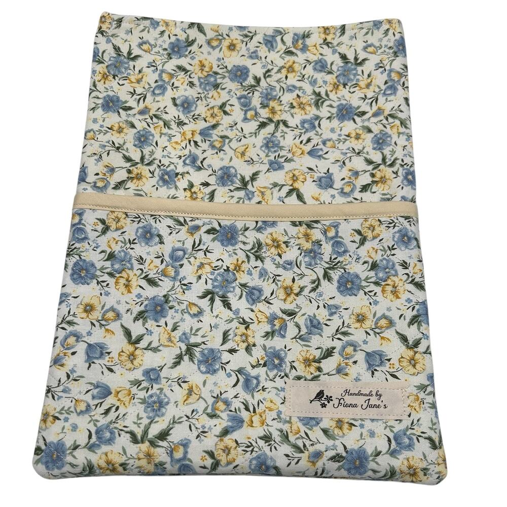 Handmade Quilted iPad Large Book Sleeve Front Pocket NEW 12" x 9" Floral